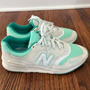 New Balance White and Mint Sneakers